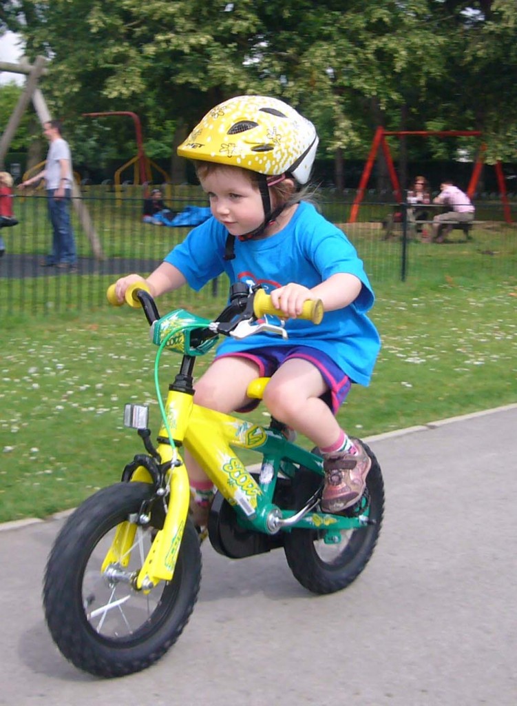 Sicurezza in bicicletta: sempre il casco!