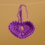 uncinetto-come-realizzare-cuore-pattern-viola