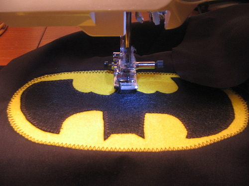 costume-carnevale-fai-da-te-batman-cucire