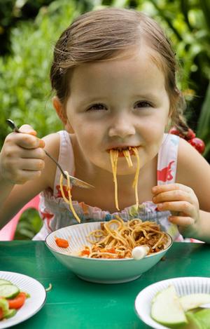 Four-year-old Poppy Smart eating spaghetti.