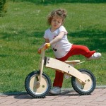 regali-bambini-bicicletta-senza-pedali-legno