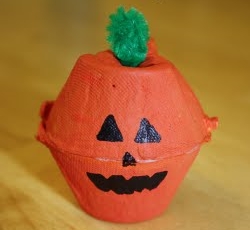 lavoretti-halloween-zucca-uova