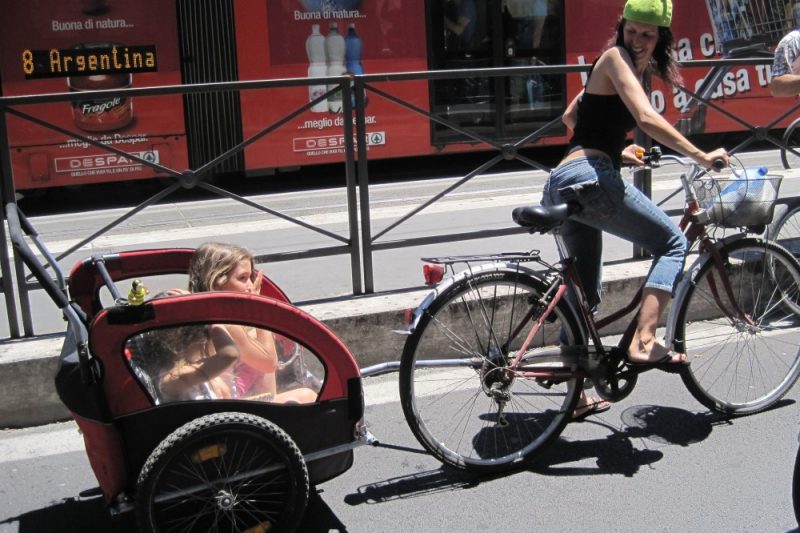 bicicletta con rimorchio