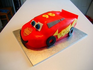 torta decorata saetta