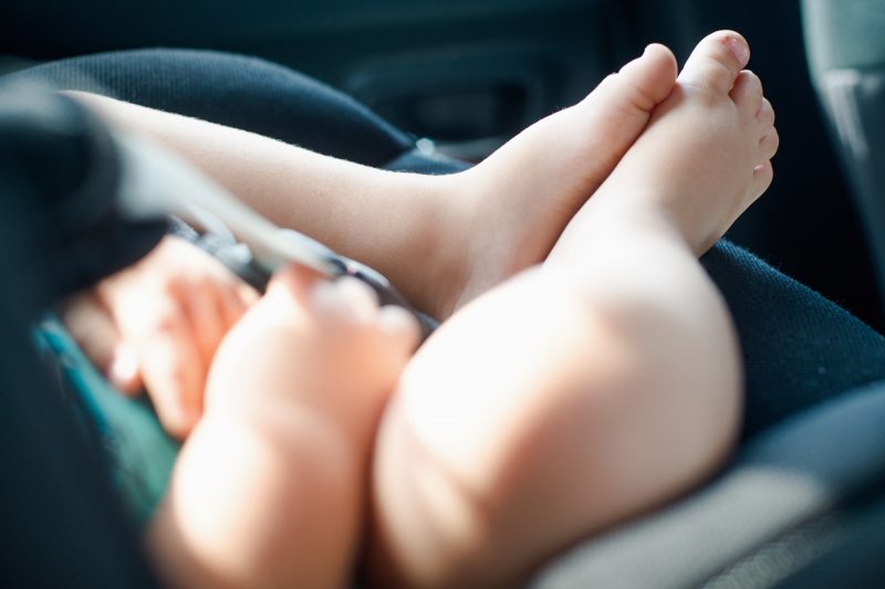 quando un bambino può viaggiare davanti