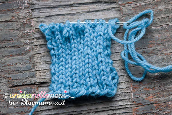 tutorial scarpine a maglia facili per bebè terzo passaggio 