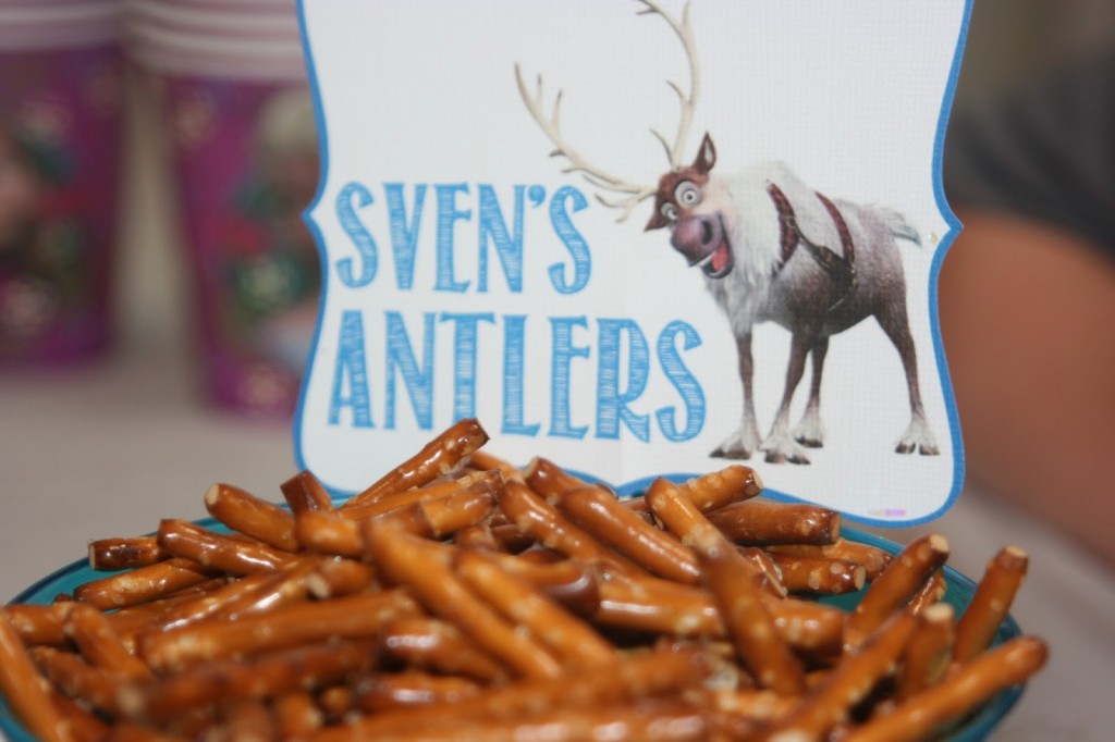 buffet per Festa a tema Frozen_antenne di sven