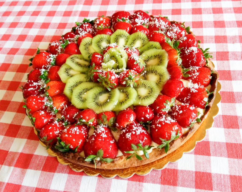 torte di compleanno con la frutta_crostata fragole e kiwi