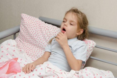 come calmare la tosse secca dei bambini di notte