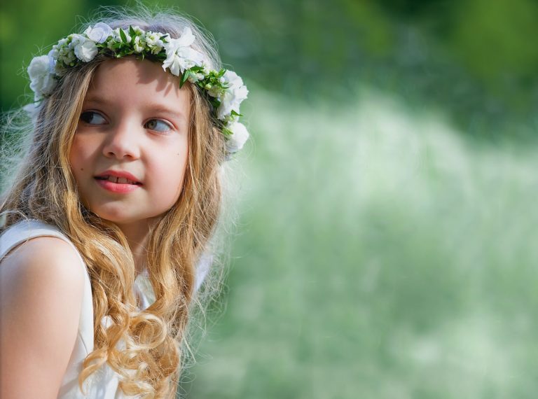 Acconciatura bambina Prima Comunione: coroncine fermagli - GBR