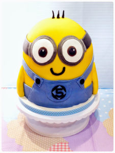 Torte dei Minions con personaggio