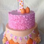 Torte di Halloween per feste di compleanno bambine con zucche e fiorellini