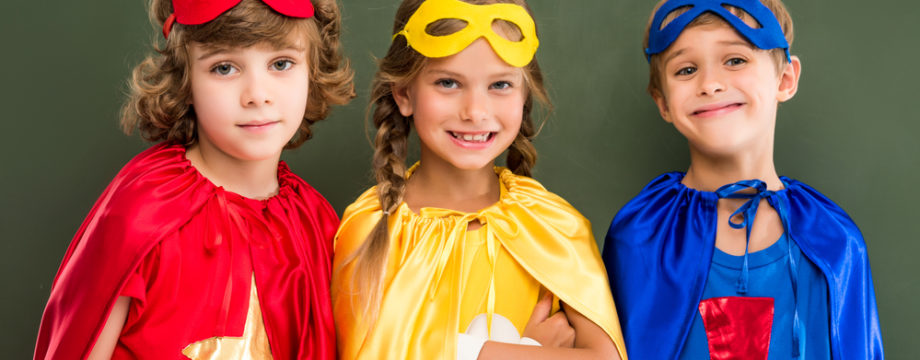 come fare un mantello per costume carnevale