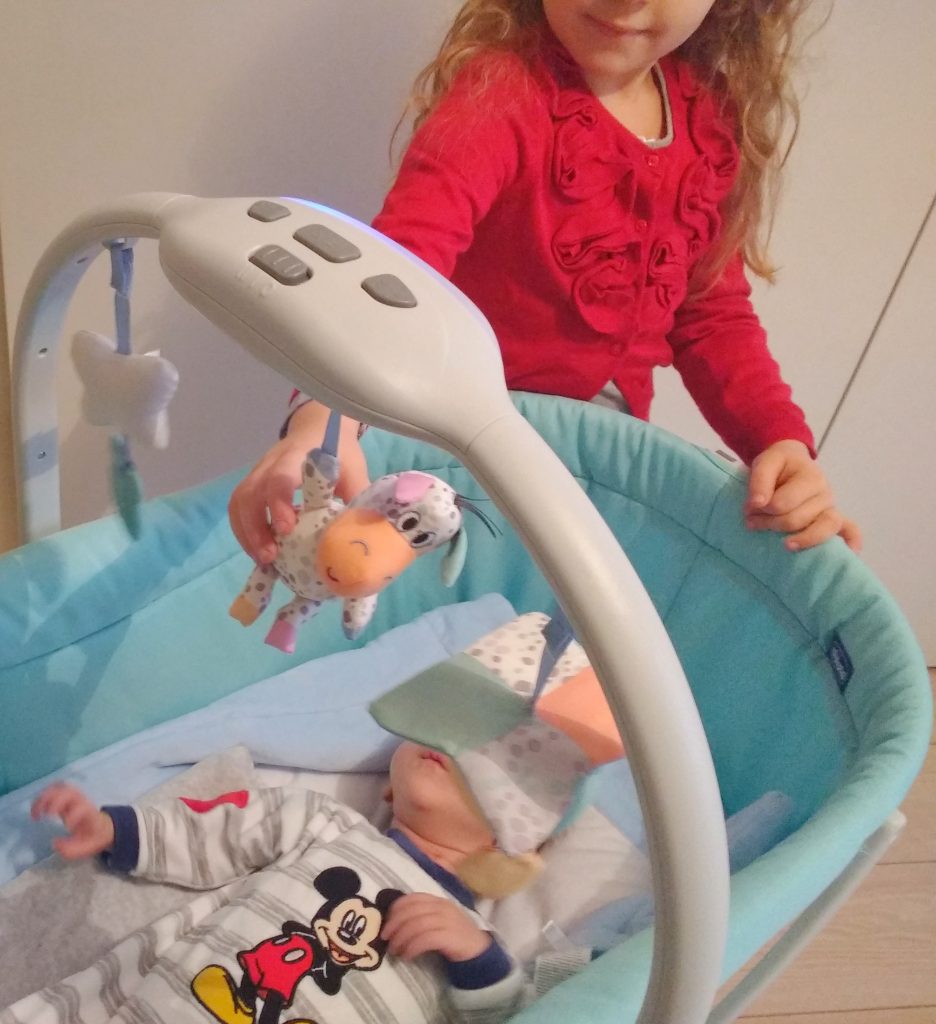 Chicco Baby Hug 4 in 1 _ neonato nella culla