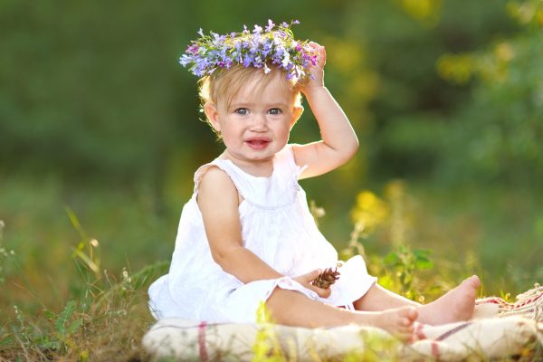 bambina con vestito vestiti per bambine