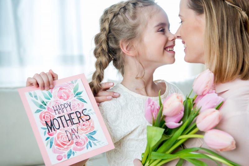 cosa regalare alla festa della mamma