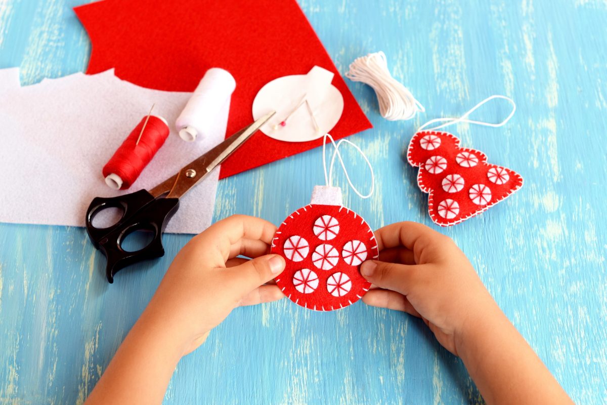 Lavoretti Di Natale In Feltro Tutorial.Lavoretti Di Natale Con Il Feltro Per Bambini Di Scuola Materna E Primaria