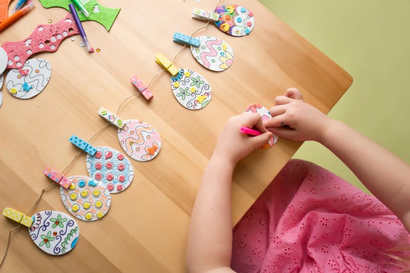 lavoretti di Pasqua con cose che si hanno in casa: