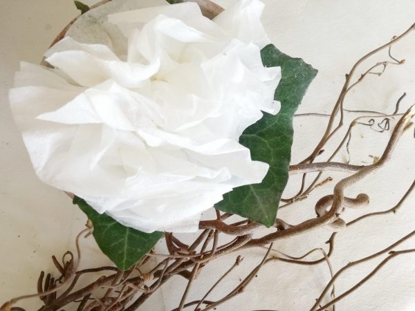 come fare i fiori con i tovaglioli di carta 